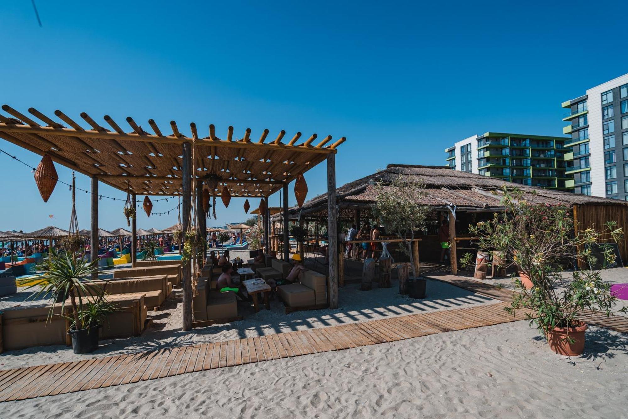 Aquamarine - Pool & Spa Beach Resort Navodari Bagian luar foto