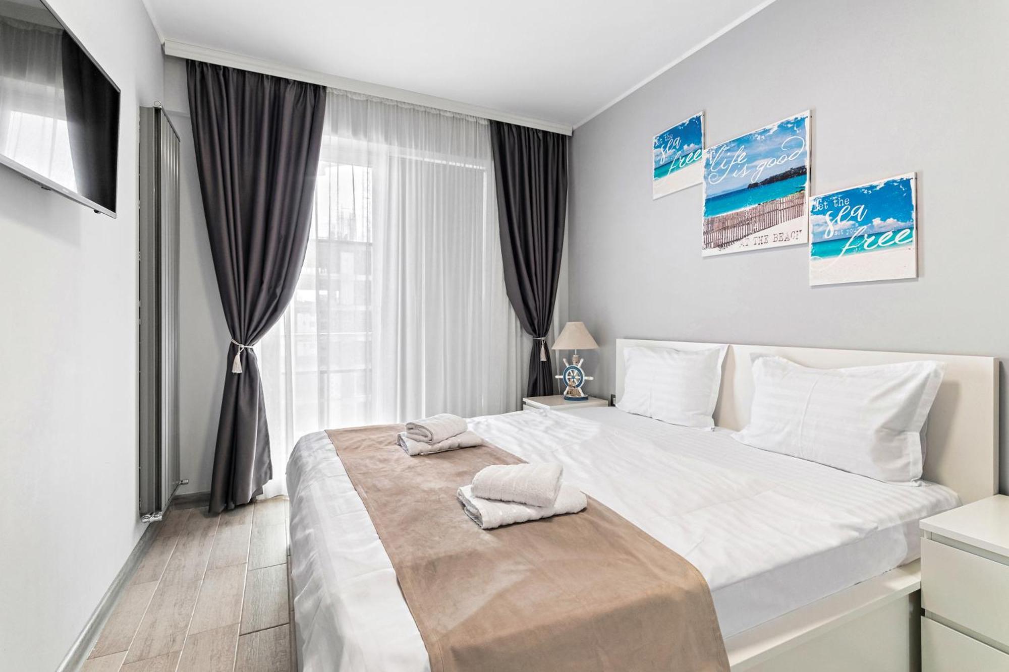 Aquamarine - Pool & Spa Beach Resort Navodari Bagian luar foto